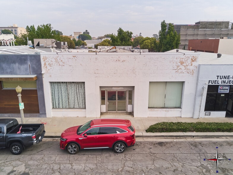 118 N Malden Ave, Fullerton, CA for sale - Building Photo - Image 2 of 9