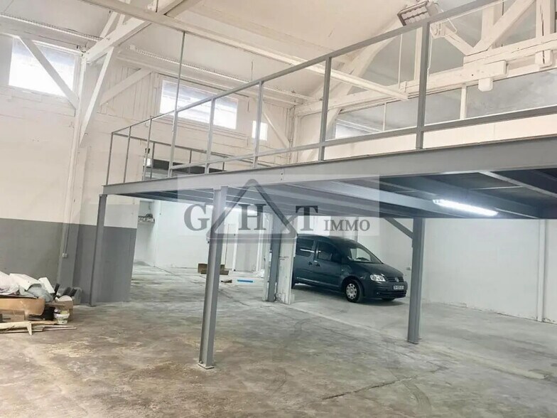 Industrial in Corbeil-Essonnes for lease - Interior Photo - Image 3 of 16