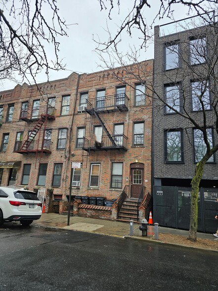 16-59 Summerfield St, Ridgewood, NY for sale - Building Photo - Image 2 of 11