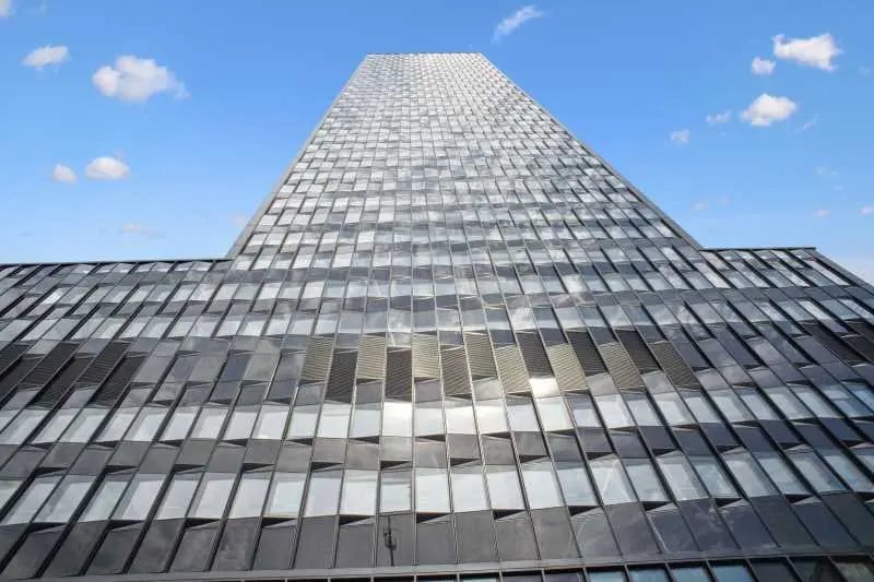 Office in Lyon for lease - Building Photo - Image 2 of 10