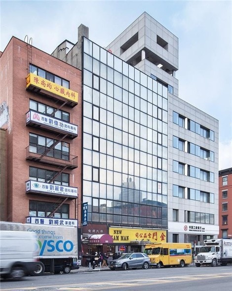 198-200 Canal St, New York, NY for lease - Building Photo - Image 2 of 43