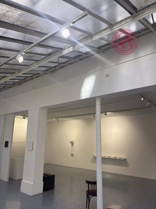 Retail in Paris for lease Building Photo- Image 1 of 4