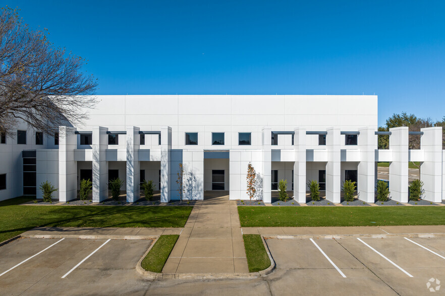 4101 International Pky, Carrollton, TX for lease - Building Photo - Image 3 of 10