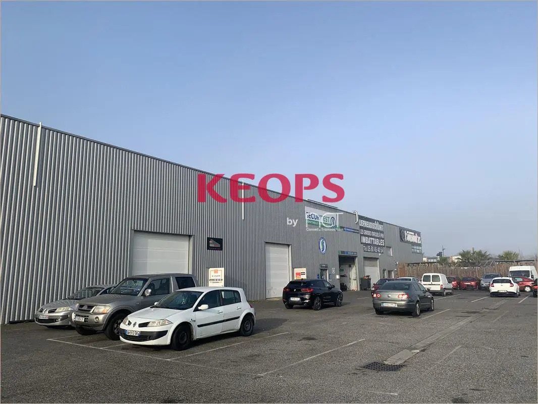 Flex in Plaisance-du-Touch for lease Building Photo- Image 1 of 5