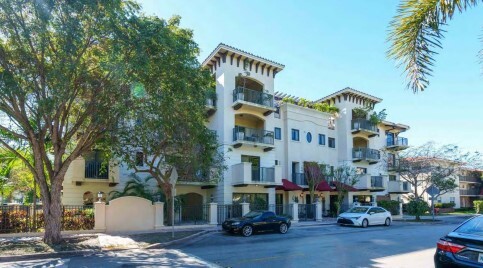 300 Majorca Ave, Coral Gables, FL for sale - Building Photo - Image 1 of 23