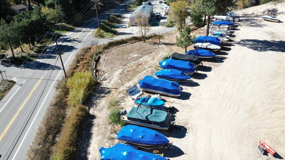 32864 Hilltop Blvd, Running Springs, CA for sale - Building Photo - Image 1 of 1