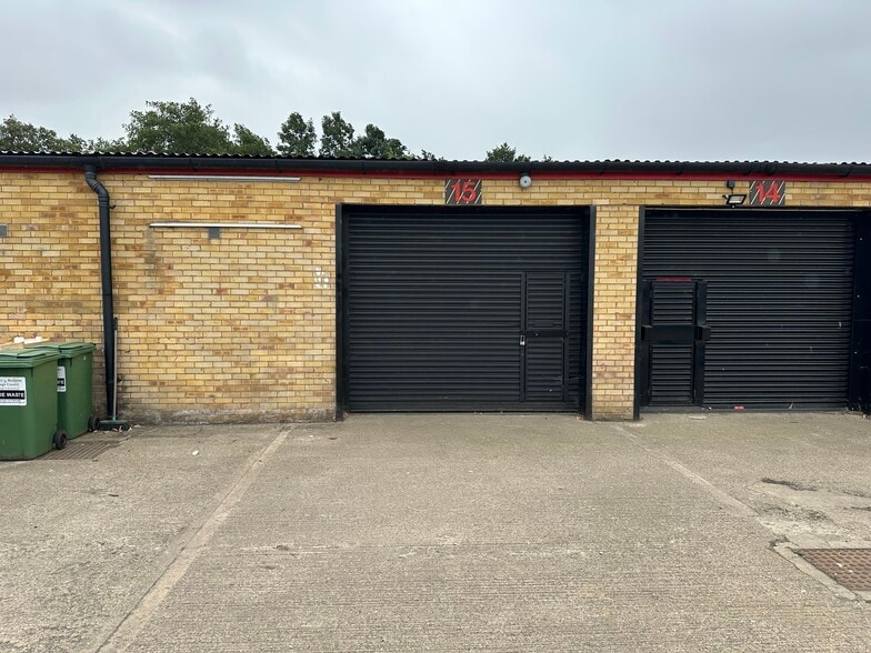 Unit 15, Phoenix Business Park, Brindley Rd, Hinckley for lease - Building Photo - Image 1 of 8