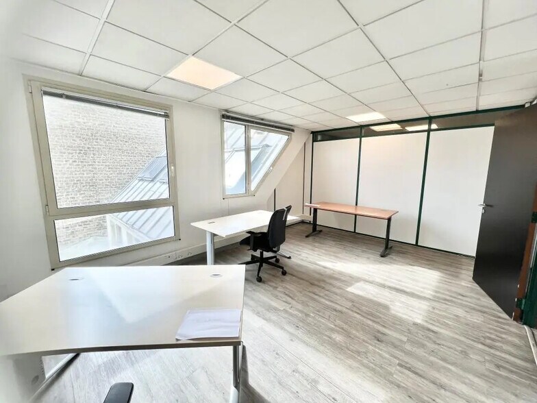 Office in Asnières-sur-Seine for sale - Building Photo - Image 2 of 9