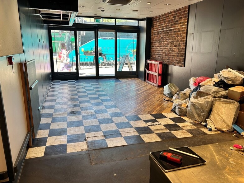 13 Queens Rd, Hastings for lease - Interior Photo - Image 2 of 6