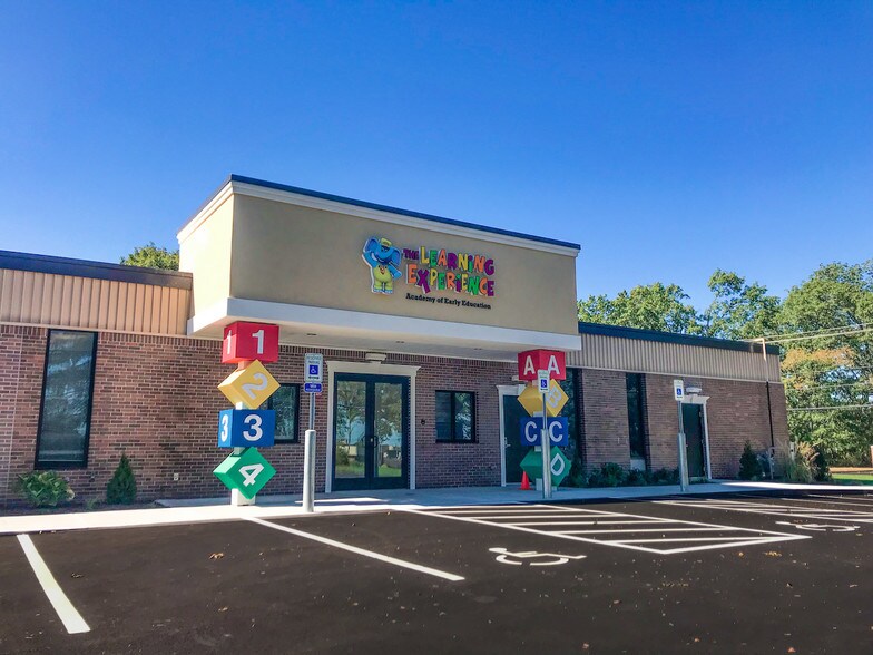 60 Jefferson Park Rd, Warwick, RI for sale - Other - Image 1 of 1