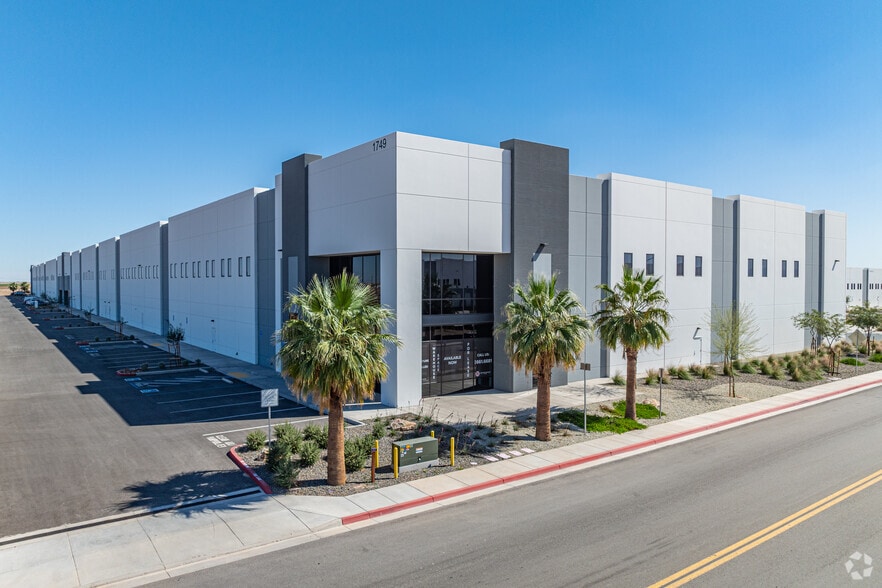 1749 Gateway Rd, Calexico, CA for lease - Building Photo - Image 3 of 10