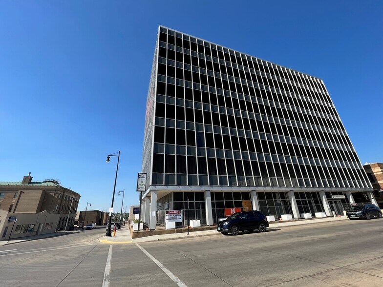 123 1st St SW, Minot, ND 58701 Midwest Federal Building