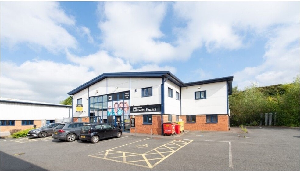 8A-8B Brock Way, Newcastle Under Lyme for sale - Building Photo - Image 1 of 1