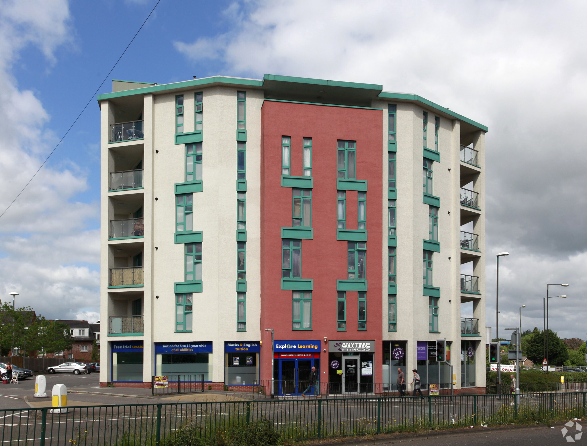 Pegler Way, Crawley for sale Primary Photo- Image 1 of 1