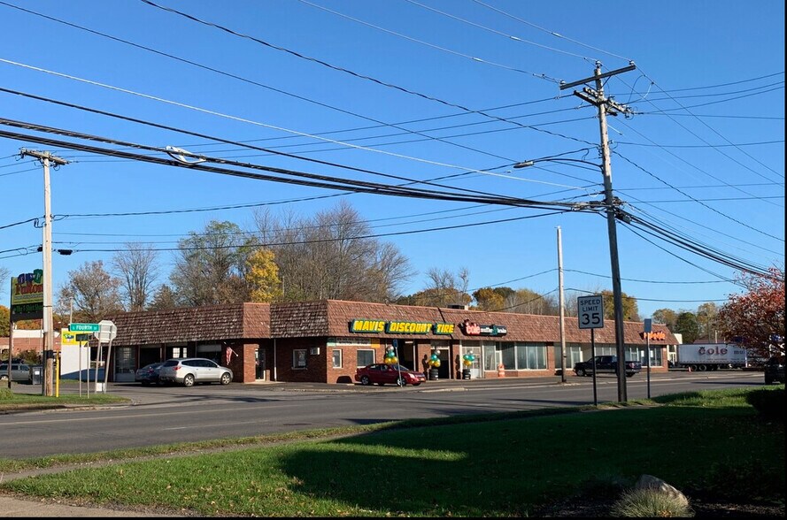 803-807 Fourth St, Fulton, NY for sale - Building Photo - Image 1 of 1