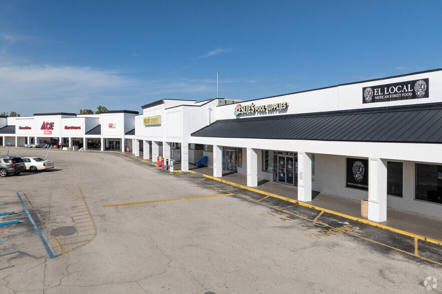 18911 S Tamiami Trl, Fort Myers, FL for lease - Building Photo - Image 3 of 8