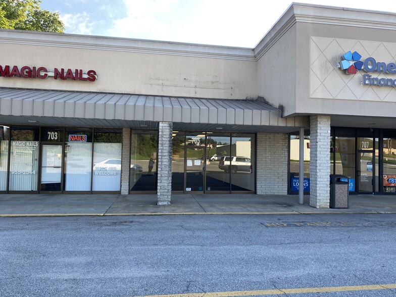 715 E Atlantic St, South Hill, VA for lease - Building Photo - Image 3 of 13