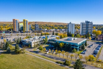 3553 31st St NW, Calgary, AB - AERIAL  map view