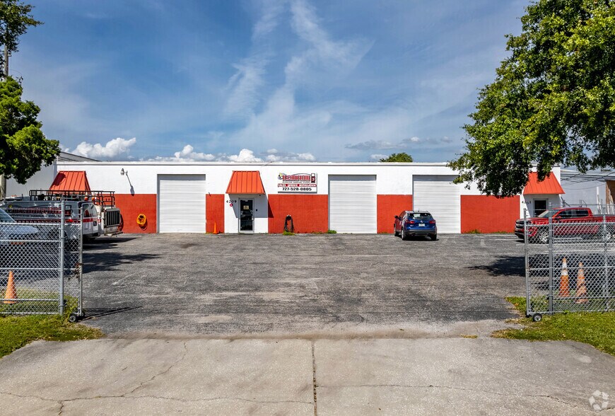 4201 4209 N 114th Ter N Clearwater - 4201 4209 N 114th Ter N Clearwater FL Building Photo 2 Large 