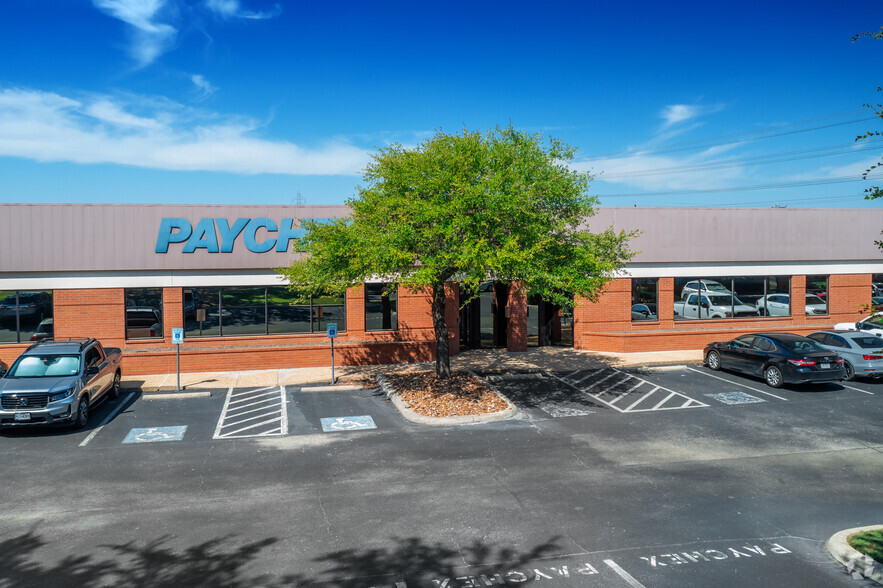 12450 Network Blvd, San Antonio, TX for lease - Primary Photo - Image 1 of 13