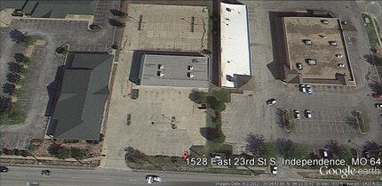 1528 E 23rd St S, Independence, MO for lease Interior Photo- Image 2 of 2