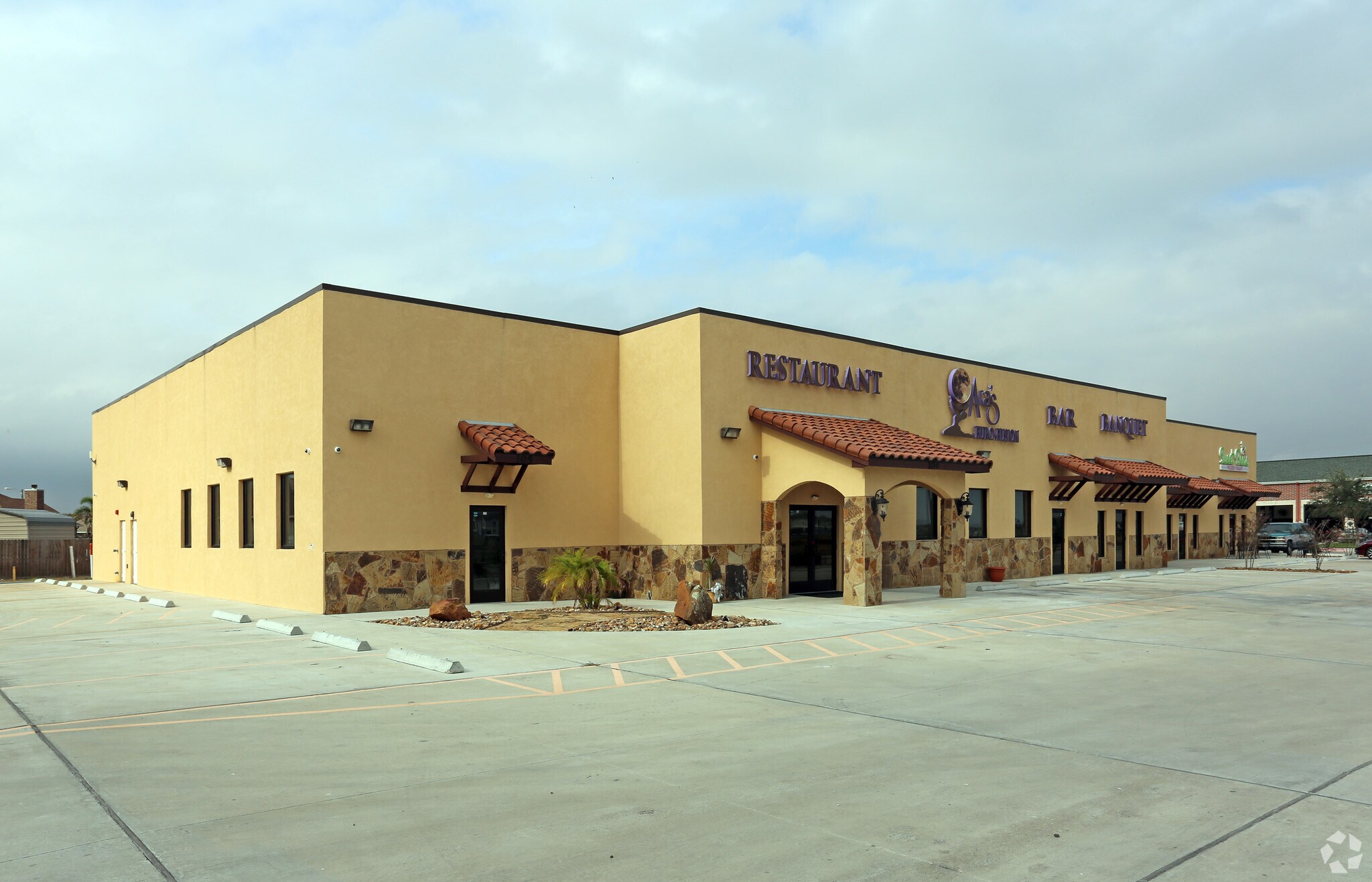 6917 S Staples St, Corpus Christi, TX for sale Primary Photo- Image 1 of 1