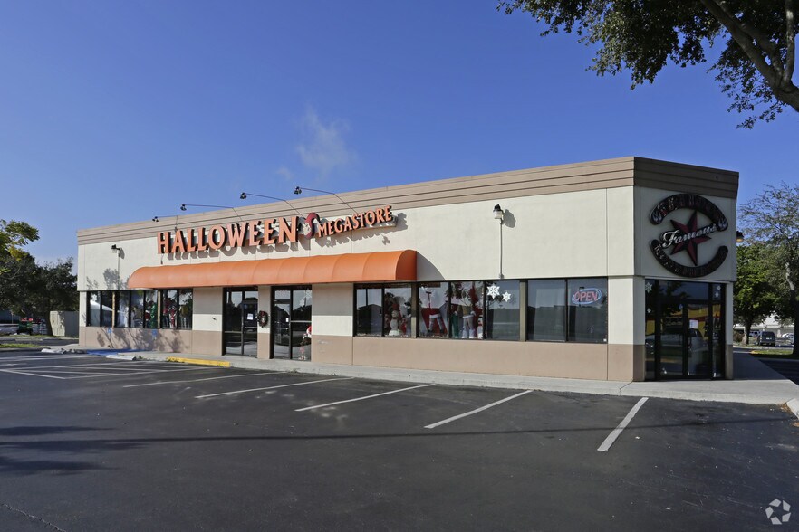 5120 S Cleveland Ave, Fort Myers, FL for sale - Building Photo - Image 3 of 4