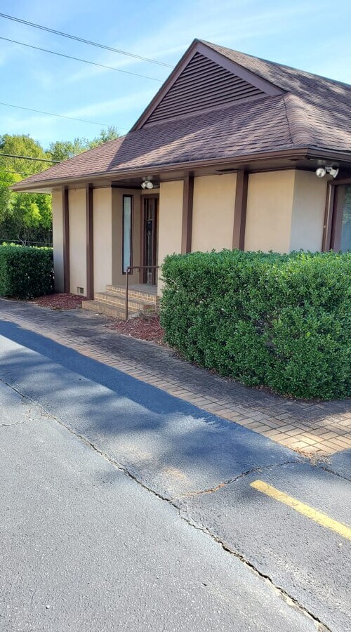 6217 Monticello Rd, Columbia, SC 29203