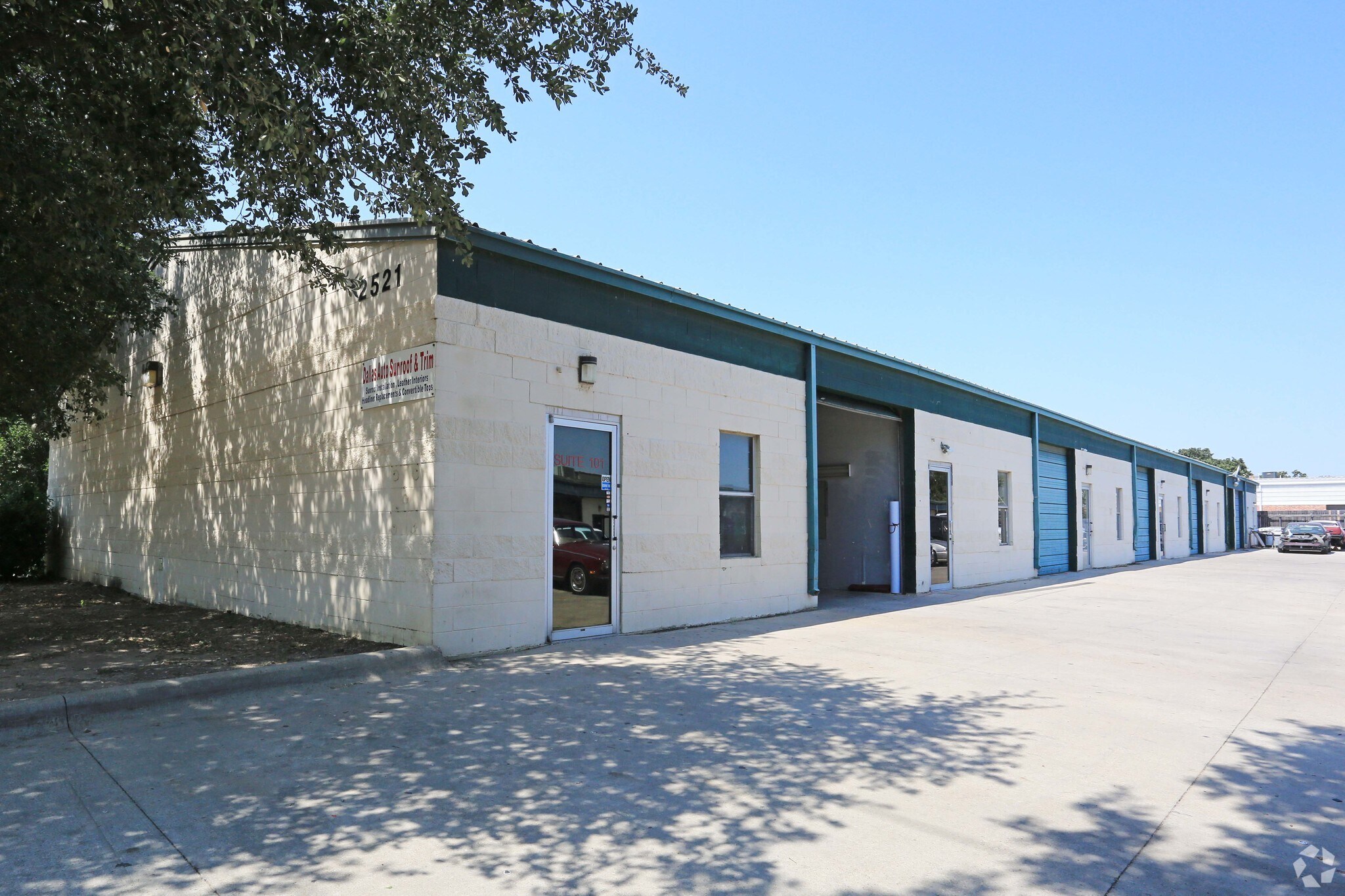 2521 Merrell Rd, Dallas, TX for sale Primary Photo- Image 1 of 1