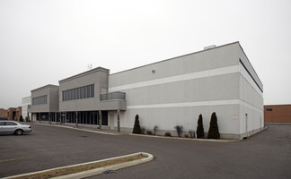 More details for 120 Applewood Cres, Vaughan, ON - Industrial for Lease