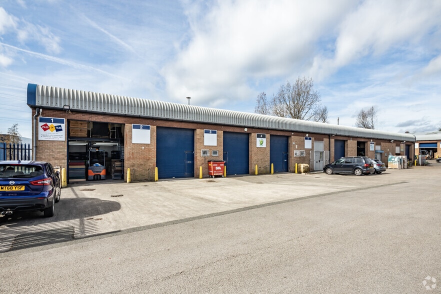 Balderstone Clos, Burnley for lease - Building Photo - Image 3 of 3