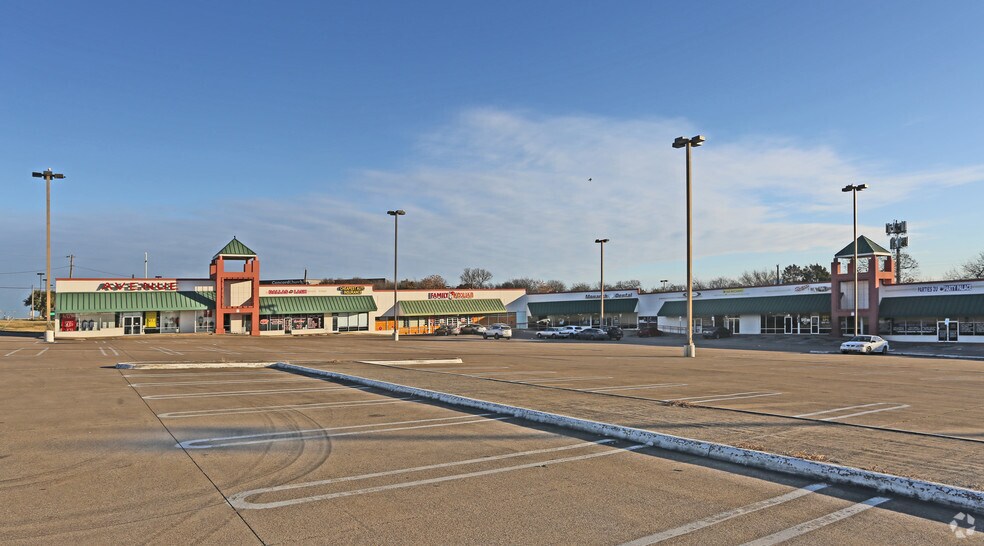 3201-3265 W Camp Wisdom Rd, Dallas, TX for sale - Building Photo - Image 1 of 1