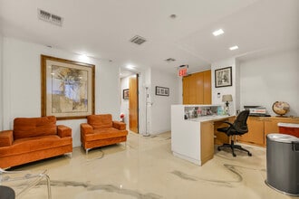 800 Second Ave, New York, NY for lease Building Photo- Image 2 of 15