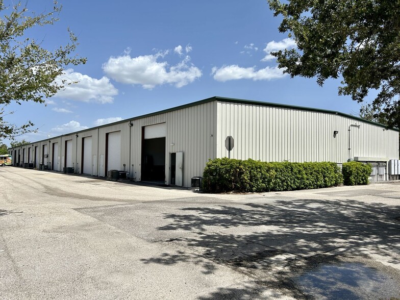1202 Gary Ave, Ellenton, FL for sale - Building Photo - Image 3 of 5