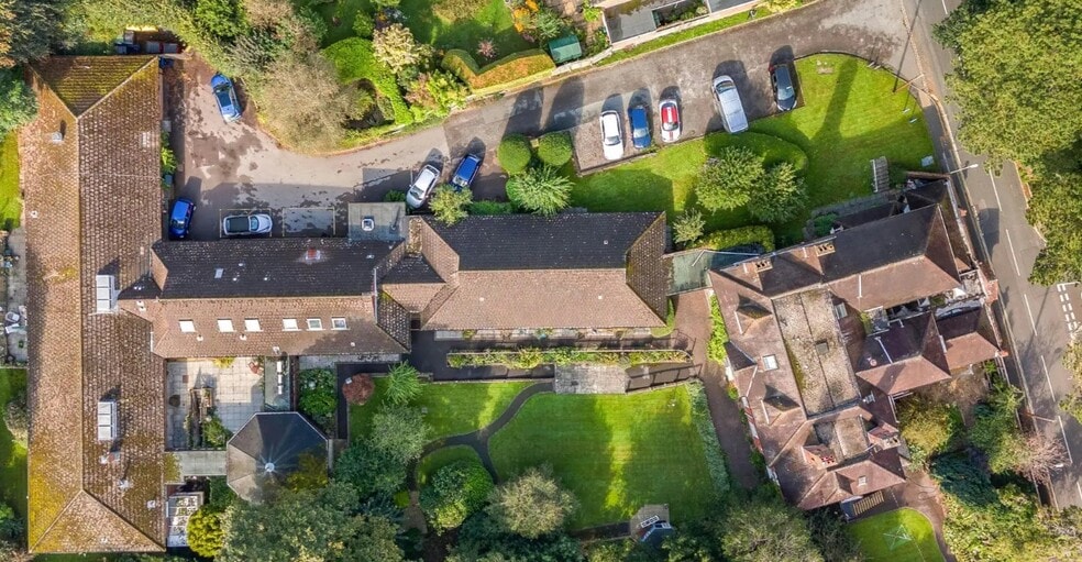 Park Close, Winchester for sale - Aerial - Image 3 of 5