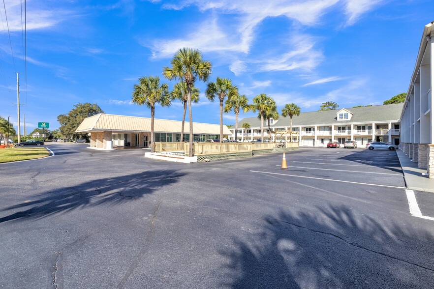 7903 Ocean Hwy, Pawleys Island, SC for sale - Building Photo - Image 1 of 1