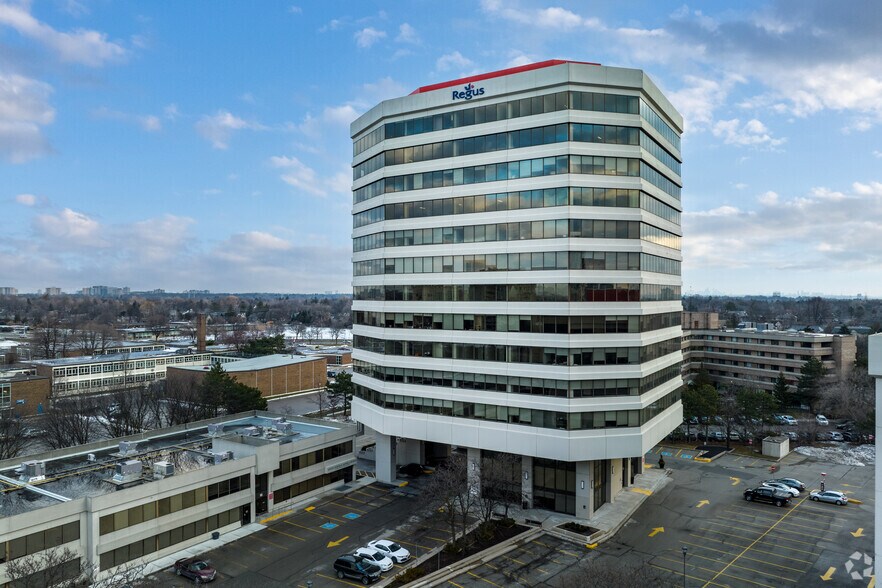 10 Four Seasons Pl, Toronto, ON for lease - Building Photo - Image 2 of 5