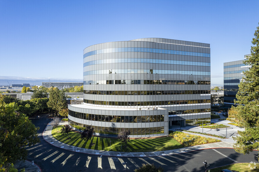 1731 Technology Dr, San Jose, CA for lease - Building Photo - Image 2 of 6