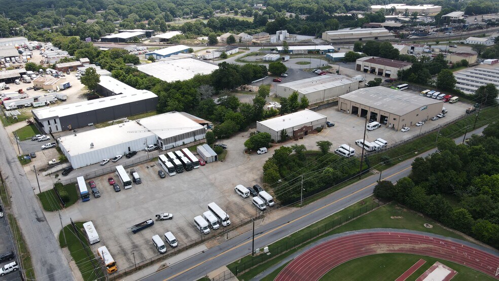 1525 Willingham Dr, East Point, GA 30344