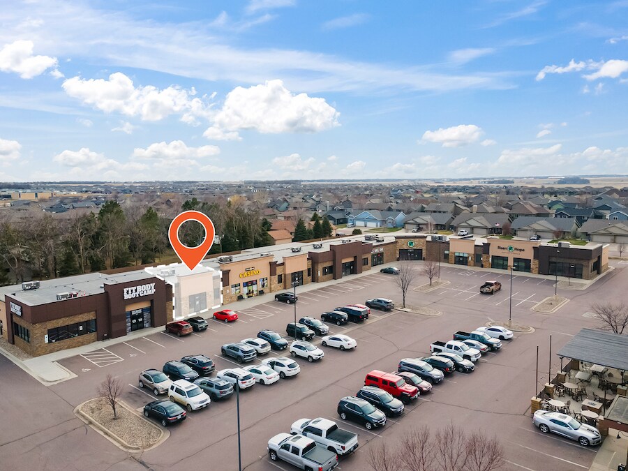 8501-8529 W 26th St, Sioux Falls, SD for lease Building Photo- Image 1 of 6