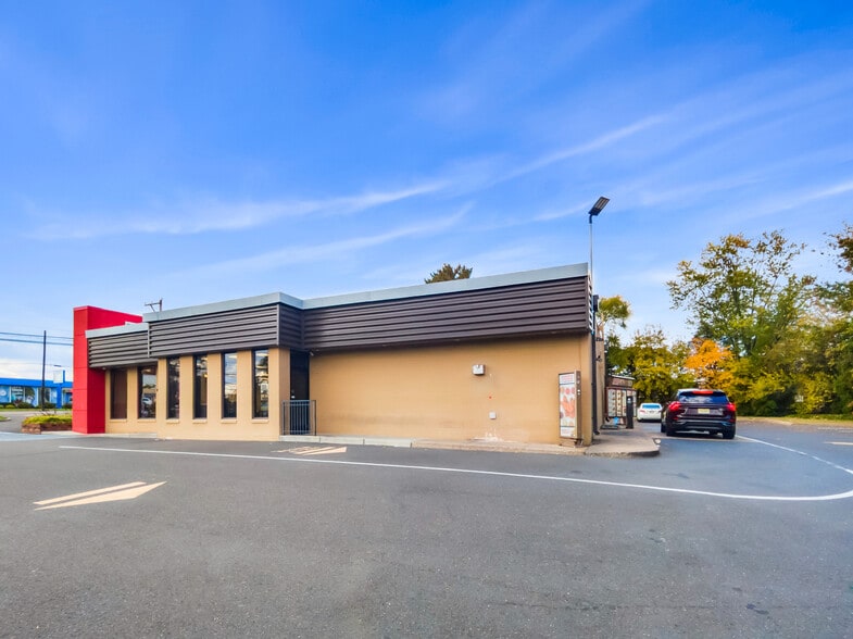 2041 Street Rd, Bensalem, PA for sale - Building Photo - Image 2 of 9