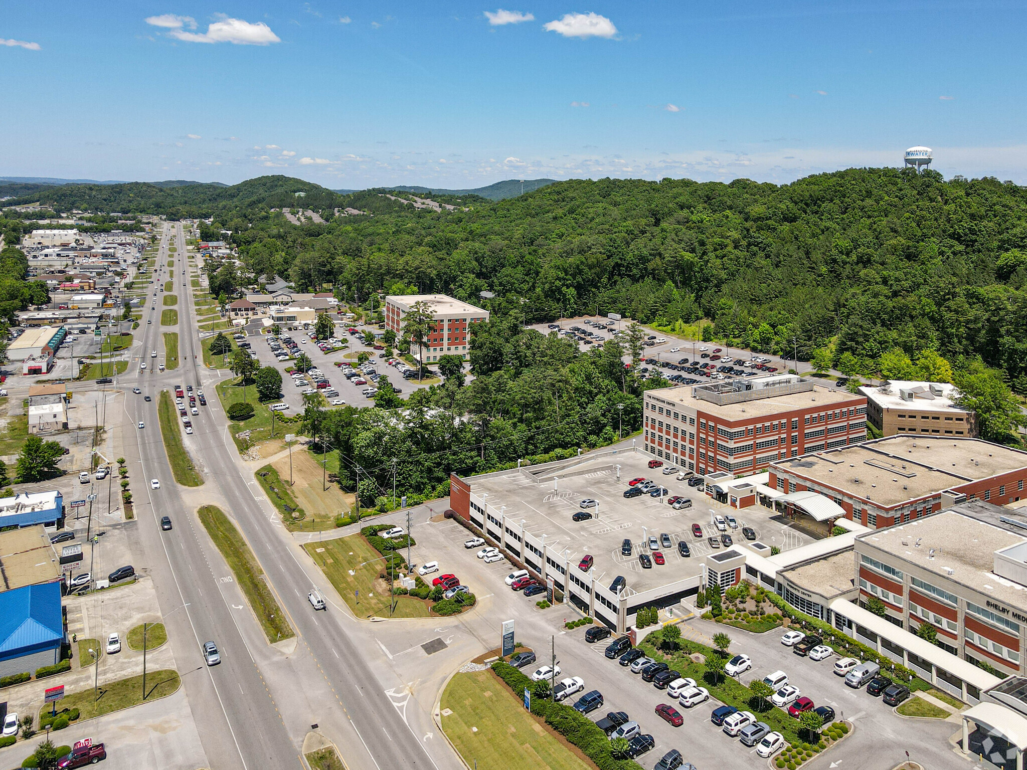 1010 1st St N, Alabaster, AL for lease Building Photo- Image 1 of 7