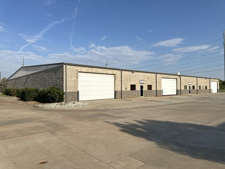 7304 NW 164th St, Edmond, OK for lease - Building Photo - Image 2 of 4