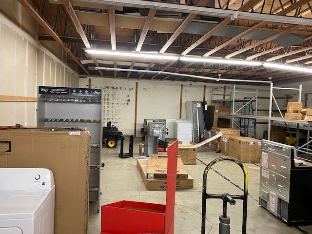 51581 Columbia River Hwy, Scappoose, OR for sale - Interior Photo - Image 1 of 1