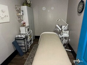 101 Palm Harbor Pky, Palm Coast, FL for lease Interior Photo- Image 2 of 4