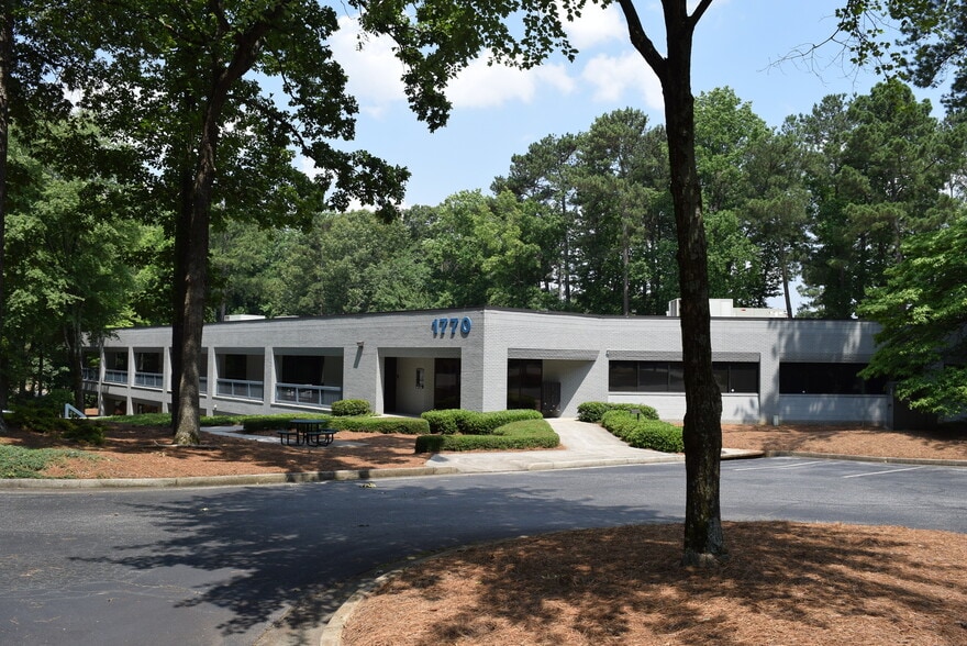 1770 The Exchange SE, Atlanta, GA for sale - Building Photo - Image 3 of 11