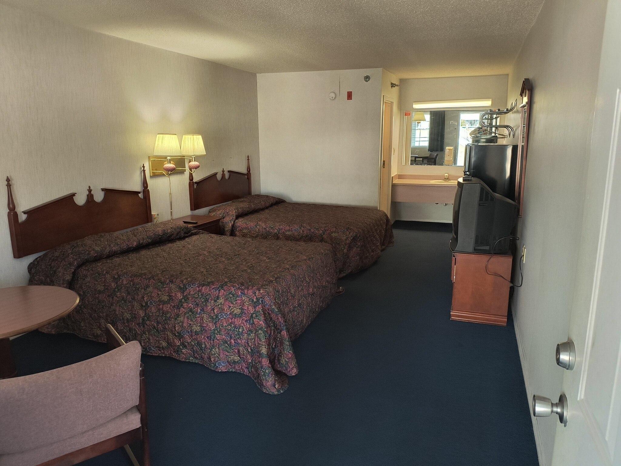 3500 Green Mountain, Branson, MO 65616 - Caprice Motor Inn | LoopNet