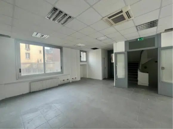 Office in Le Havre for lease - Interior Photo - Image 2 of 3
