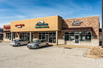 850-880 W Blue Ridge Blvd, Kansas City, MO for lease Building Photo- Image 2 of 7