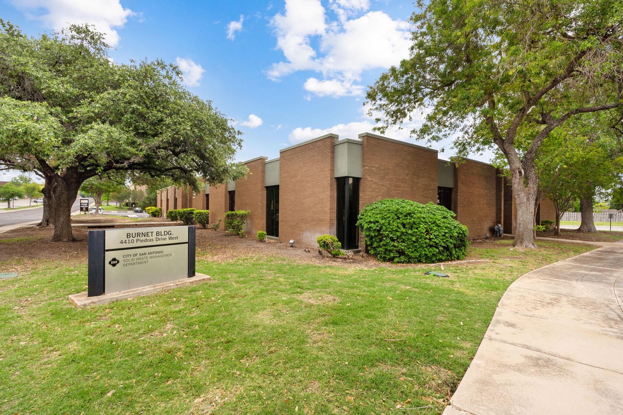 4410 W Piedras Dr, San Antonio, TX for sale Building Photo- Image 1 of 8